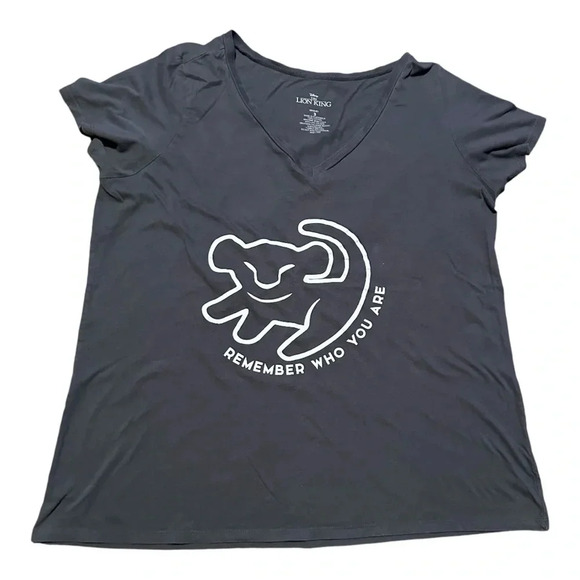 torrid Tops - Torrid Disney The Lion King “Remember Who You Are” V-Neck T-Shirt – Size 3